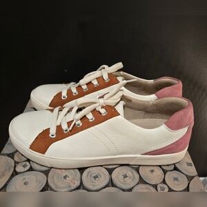 Naturalizer Morrison lace up sneakers women's sz 10